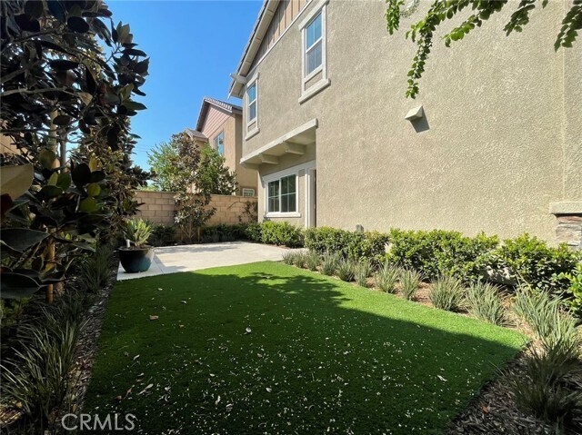 Building Photo - 16025 Symphony Ln