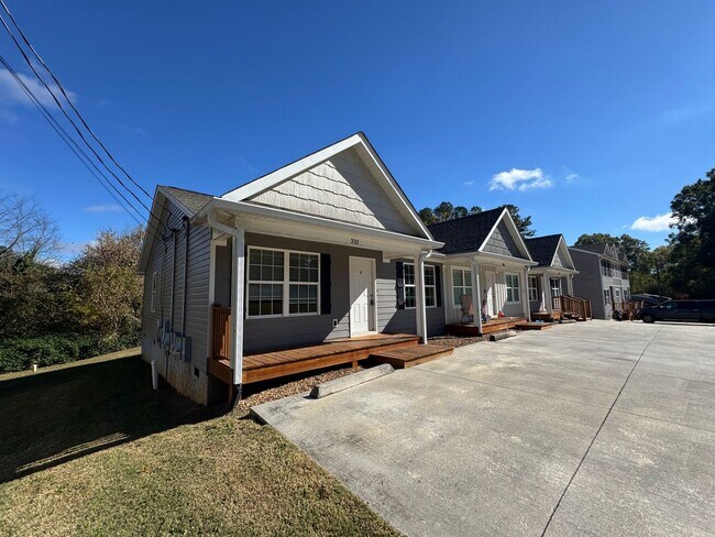 Building Photo - 310 N Varnell Rd