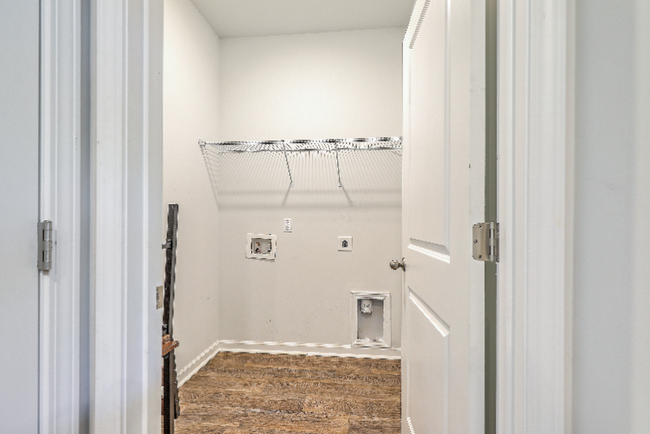 Building Photo - 124 Pontoria Dr