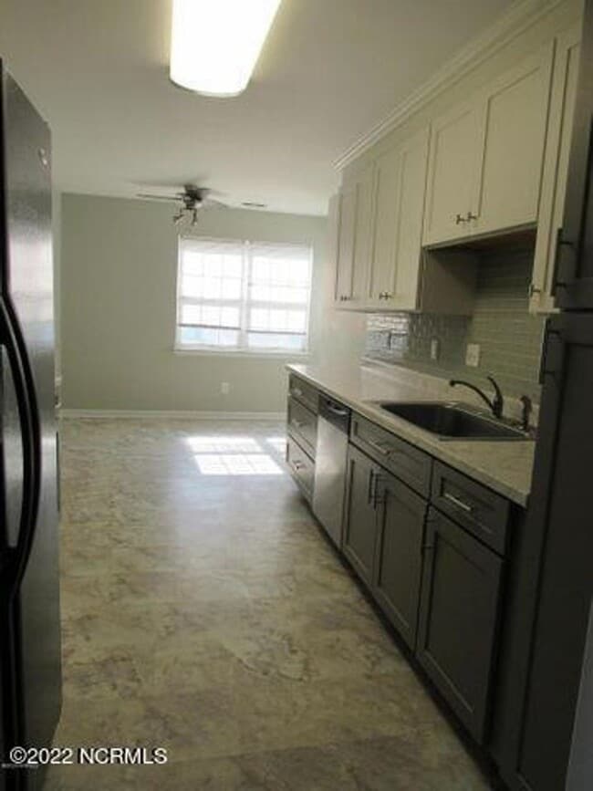 Building Photo - Welcome to Horse Creek Farms!