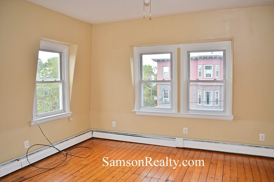 Building Photo - 129 Cypress St