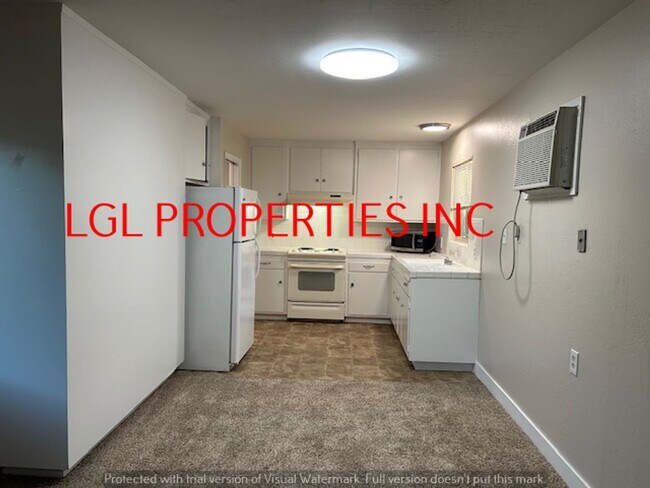 Building Photo - MontTrust2623