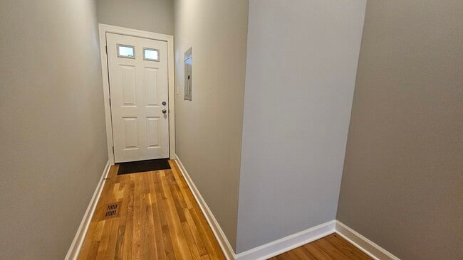Building Photo - 509 N Hartland Ct
