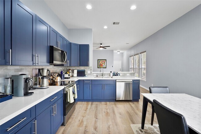 Building Photo - 4514 Coral Rose Ct