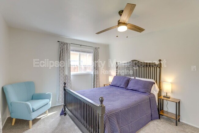 Building Photo - 1228 Bonito Ave