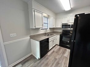 Building Photo - 1816 Winding Way Dr