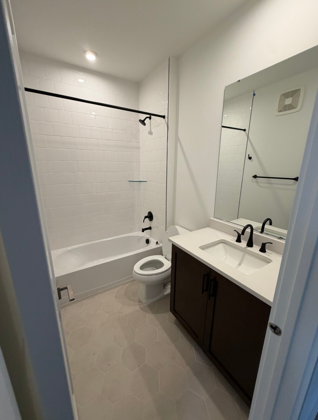 Building Photo - 22125 Little Mount Ter