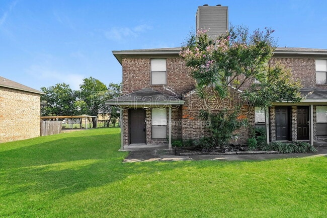 Primary Photo - 5933 Shadydell Dr