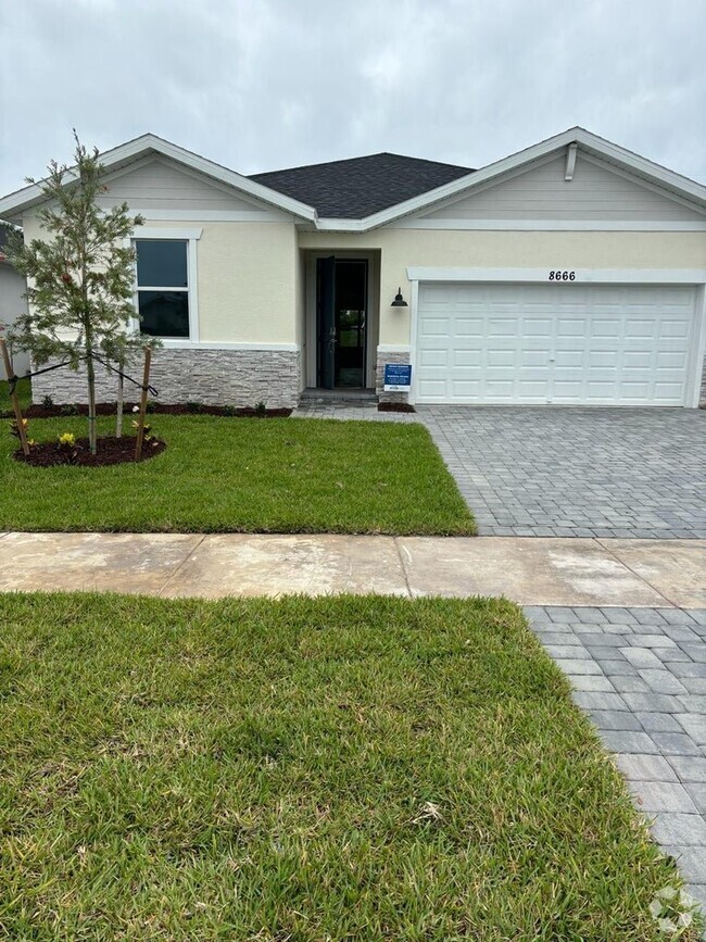 Building Photo - Dahlia Circle, Port St. Lucie, FL 34986 - ...