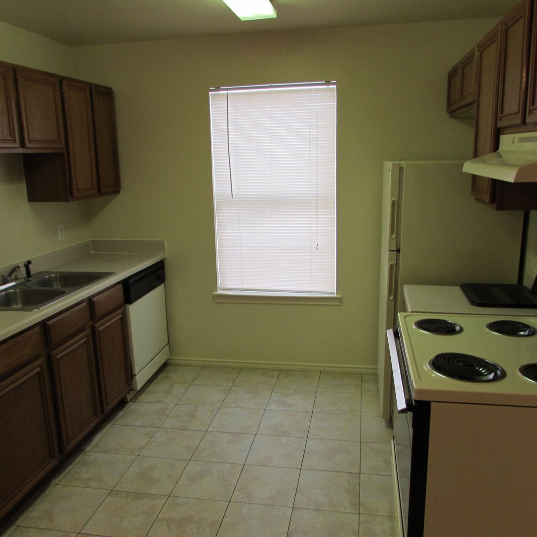 Building Photo - 1109 Horizon Dr