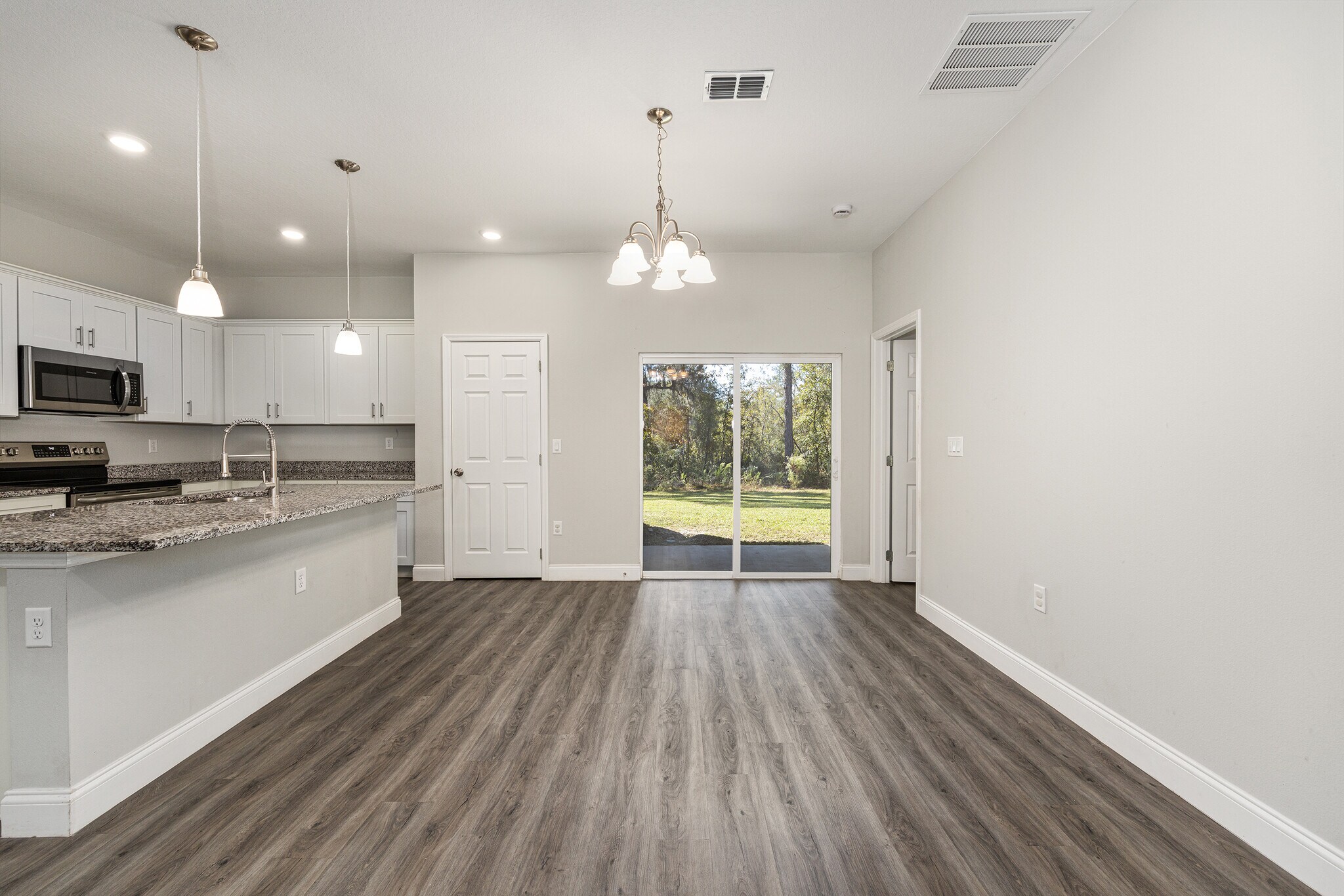 Building Photo - 5998 SW 154th Street Rd