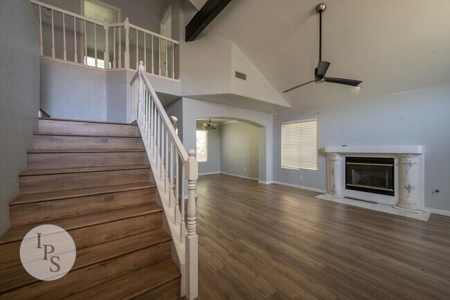 Building Photo - 9471 N Whitehouse Dr