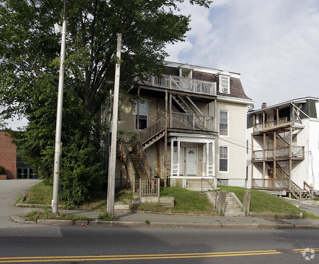 68 Hammond St 68 Hammond St Worcester MA 01610 Apartment Finder