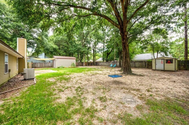 Building Photo - 202 Brittany Ln