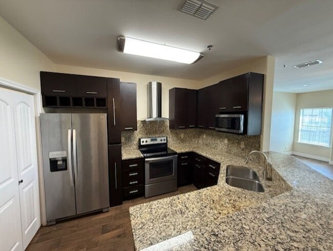 Building Photo - 8216 Casa Verde Rd