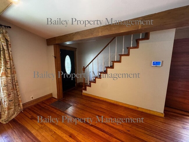 Building Photo - 1823 Stevens Ave