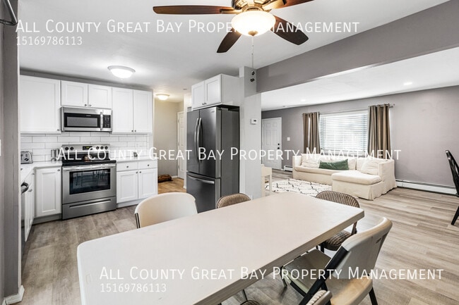 Building Photo - 921 Church St