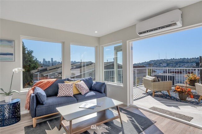 french doors from living room to deck - 2309 Boylston Ave E