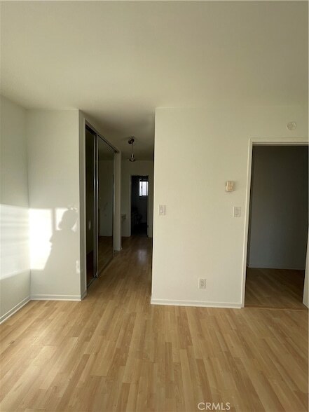 Building Photo - 811 6th St