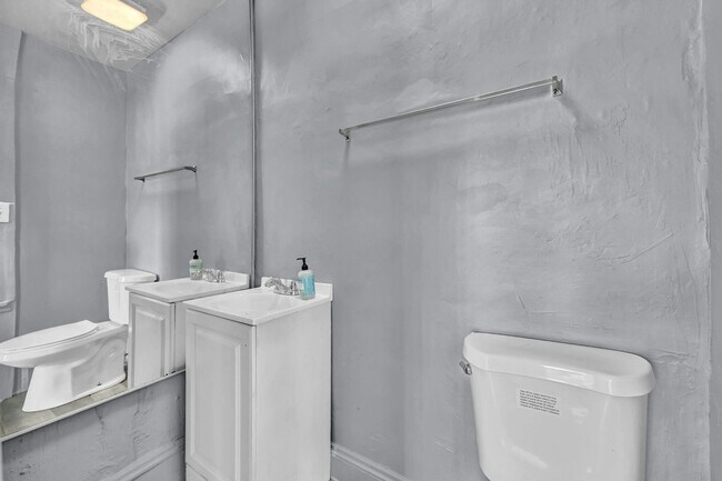 Building Photo - 1486 E 134th St