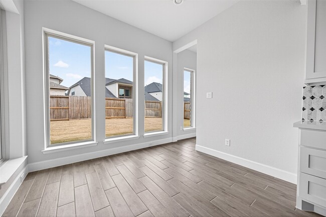 Building Photo - 26310 Meadow Bliss Wy