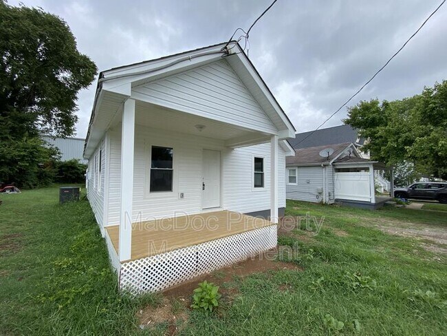 Building Photo - 160 Bend Farm Rd