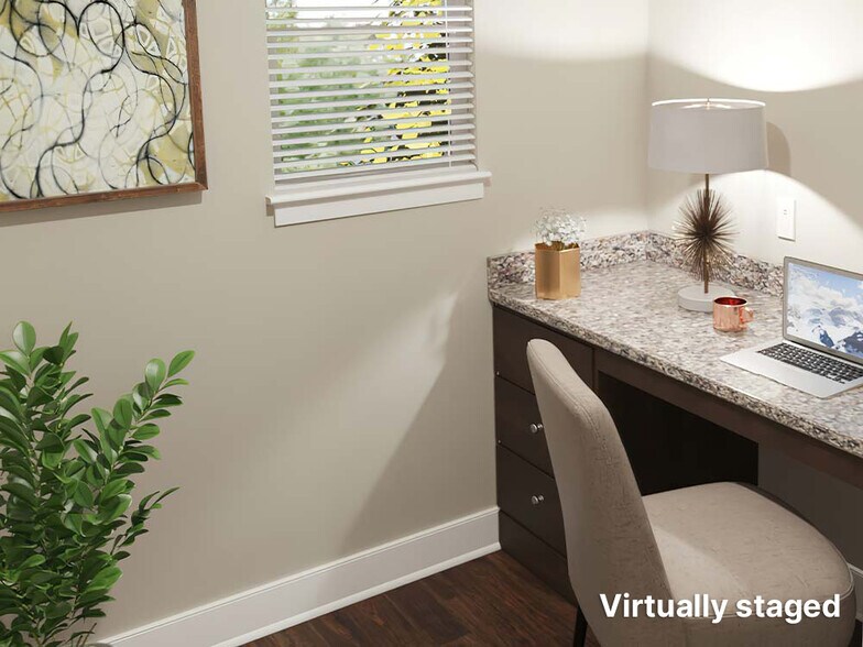 Building Photo - 1133 Walden Pond Dr