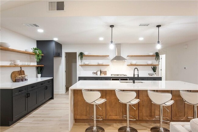 Building Photo - 2508 Aldford Dr