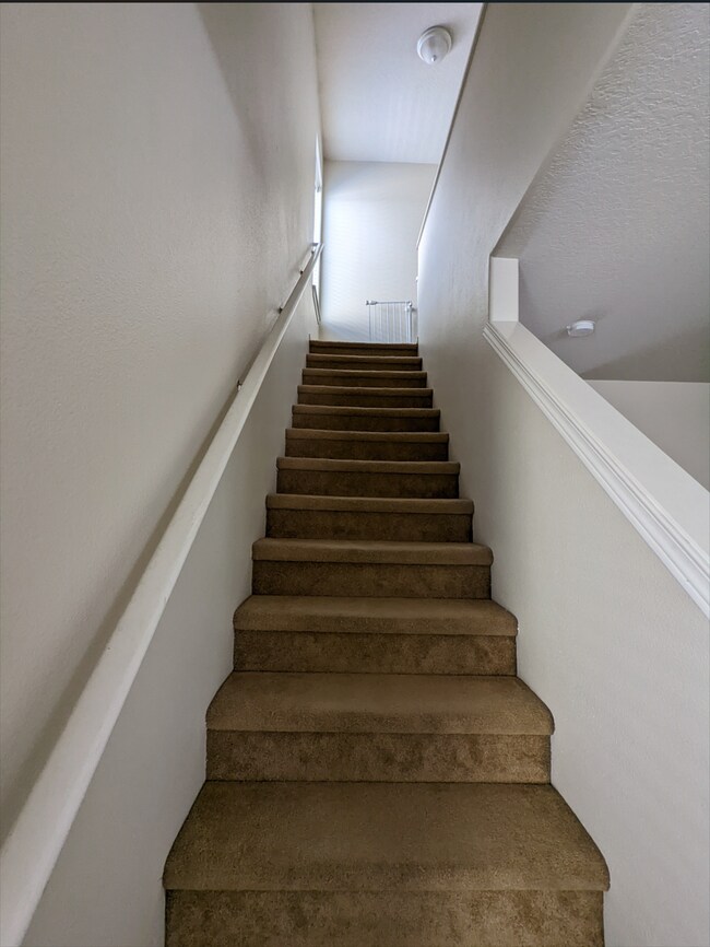Building Photo - 1239 SW 175th Ave