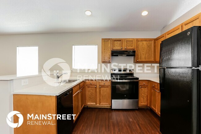 Building Photo - 8566 Maple St