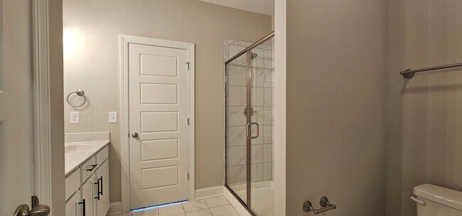 Building Photo - BRAND NEW! Lebanon Home For Lease