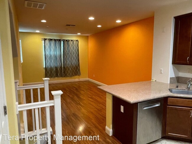 Building Photo - 3 br, 3 bath House - 1506 McCandless Dr