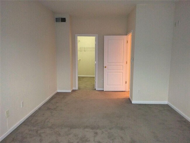 Building Photo - 375 Highland Ave NE