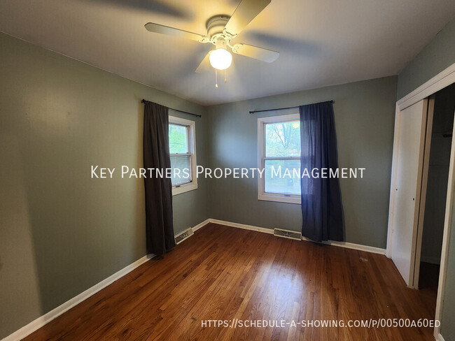 Building Photo - 10710 W 91st Terrace