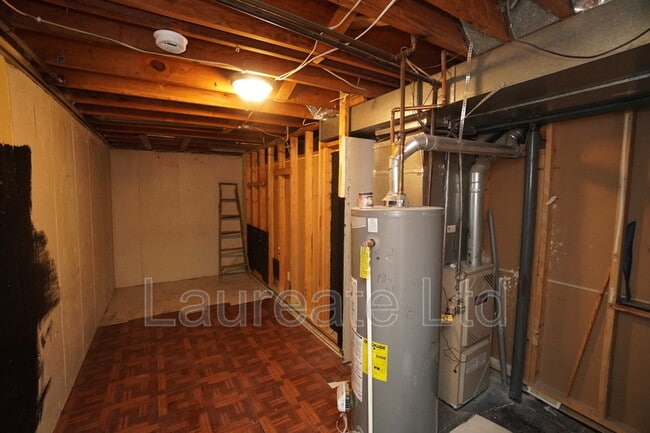Building Photo - 4476 S Newton St