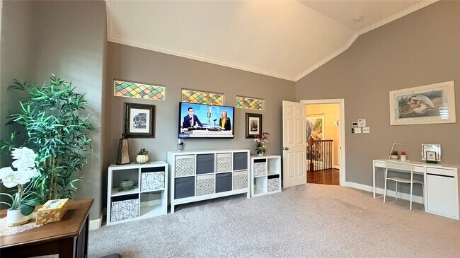 Building Photo - 1013 Gross St