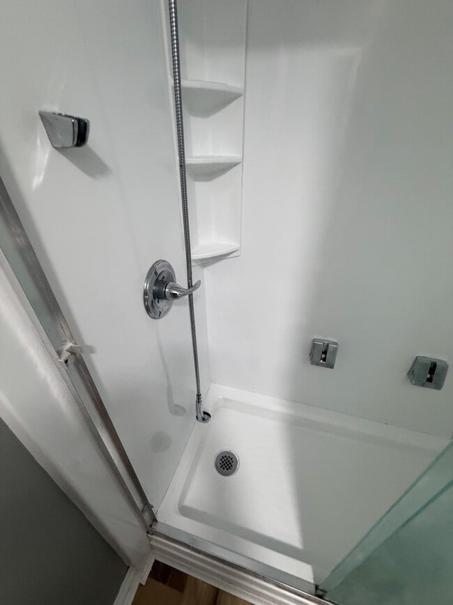 Building Photo - 214 Magnolia Way