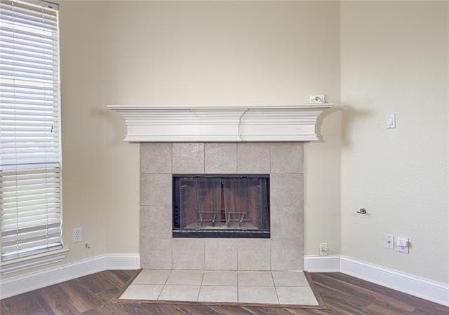 Building Photo - 1905 Meera Ln