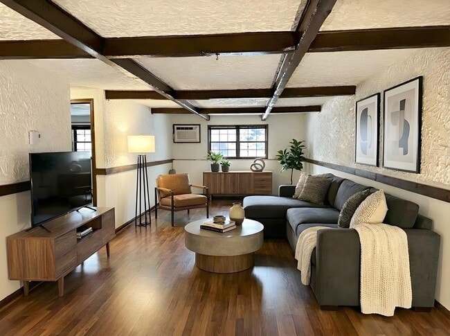 Building Photo - 42 Swanson Ct