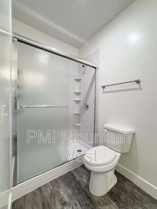 Building Photo - 875 S Depot St