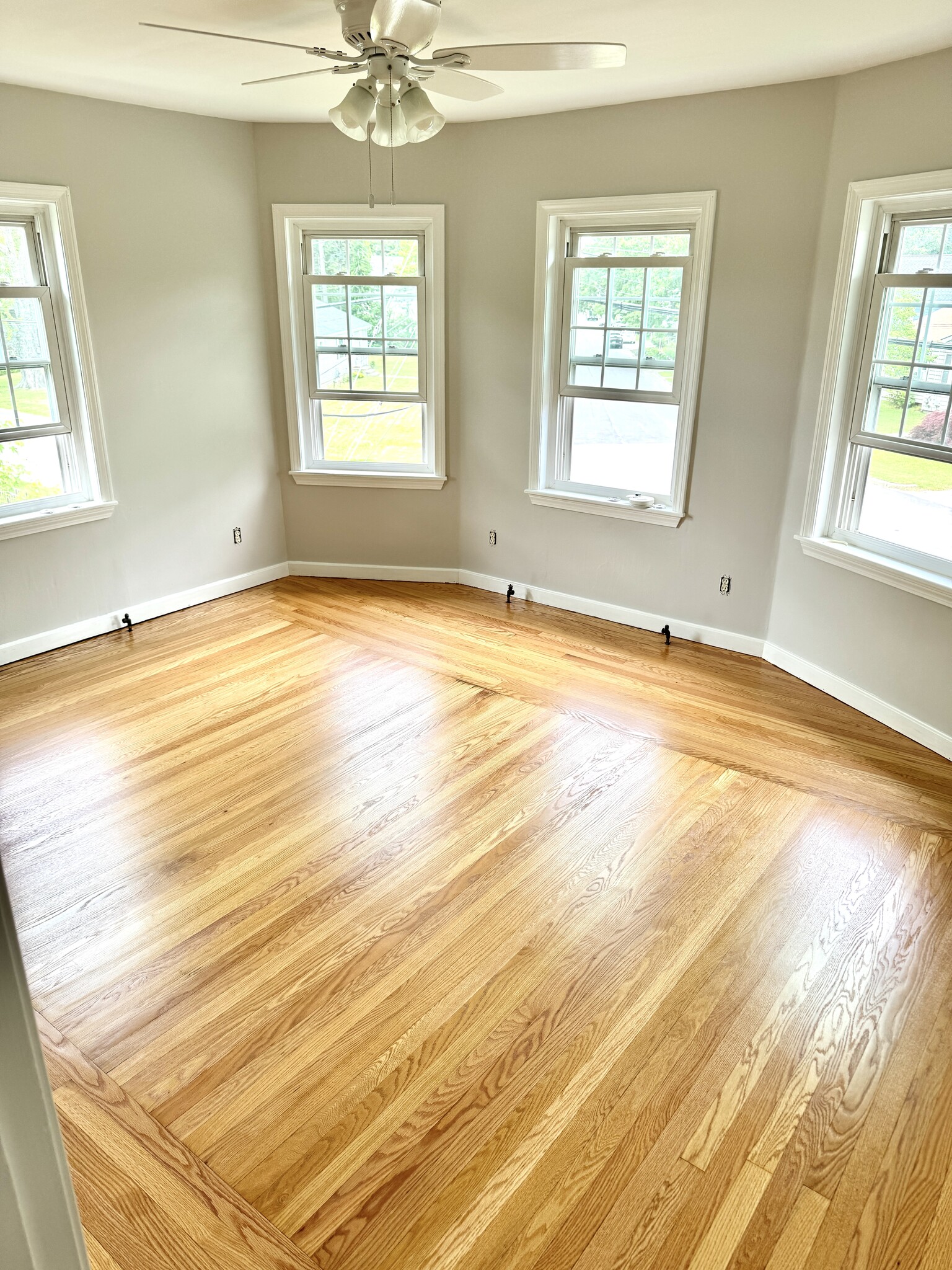 Building Photo - 53 Pettaconsett Ave