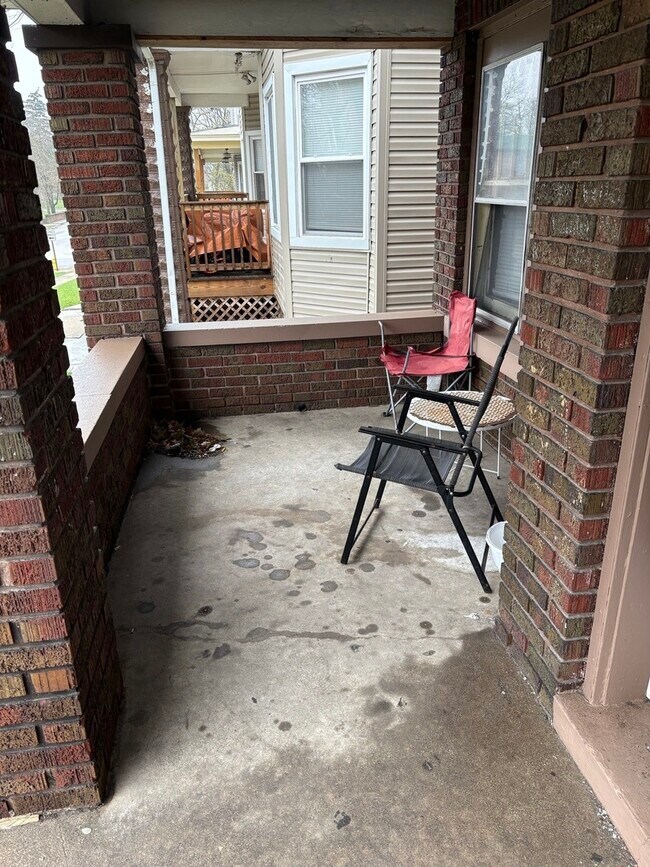 Building Photo - 83 W 15th St