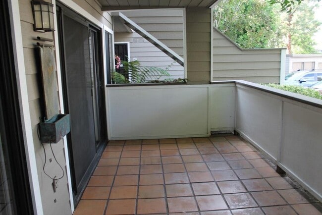 Building Photo - 1Bed/1Bath Downstairs Condo in the Shadowridge Aspens Community!~ Shadowridge