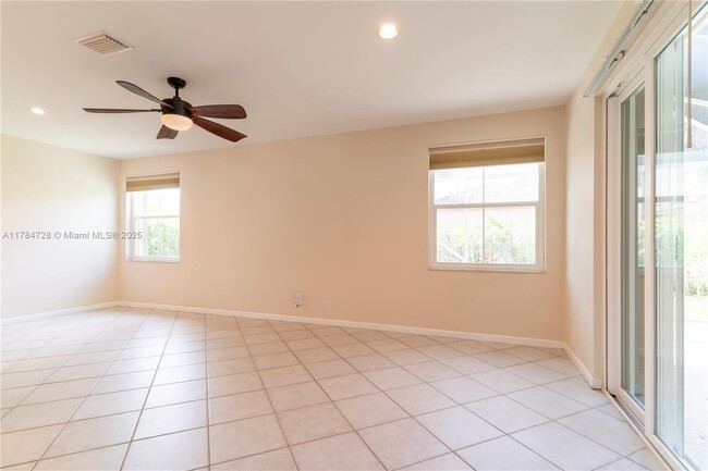 Building Photo - 1306 Banyan Way