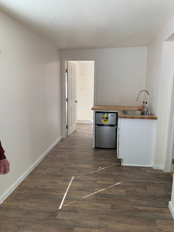 Building Photo - 121 S Main St