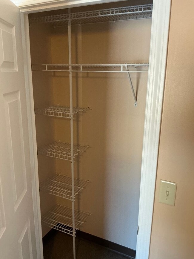 Building Photo - 517 Trafton Rd