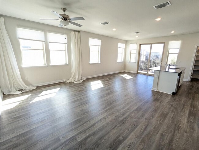 Building Photo - 8304 Mandela Bend