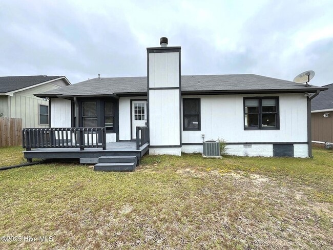 Building Photo - 5721 Randleman St