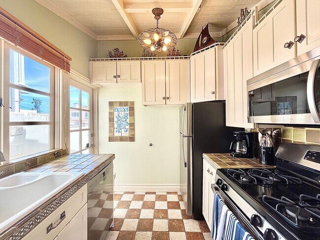 Building Photo - 1205O Spanish Beach Bungalow Retreat