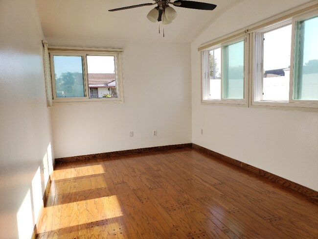 Building Photo - 5509 W 119th St